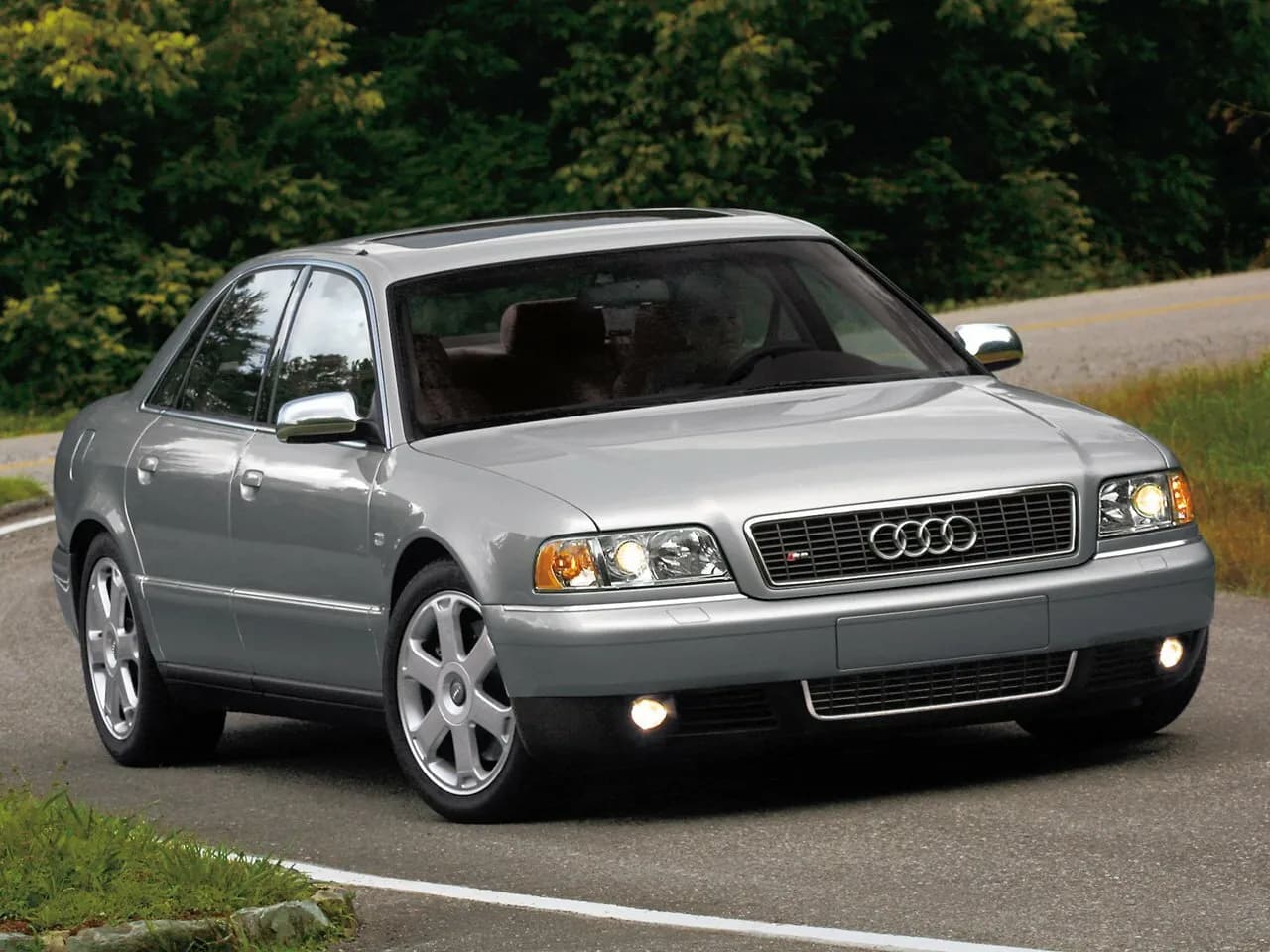 Audi S8