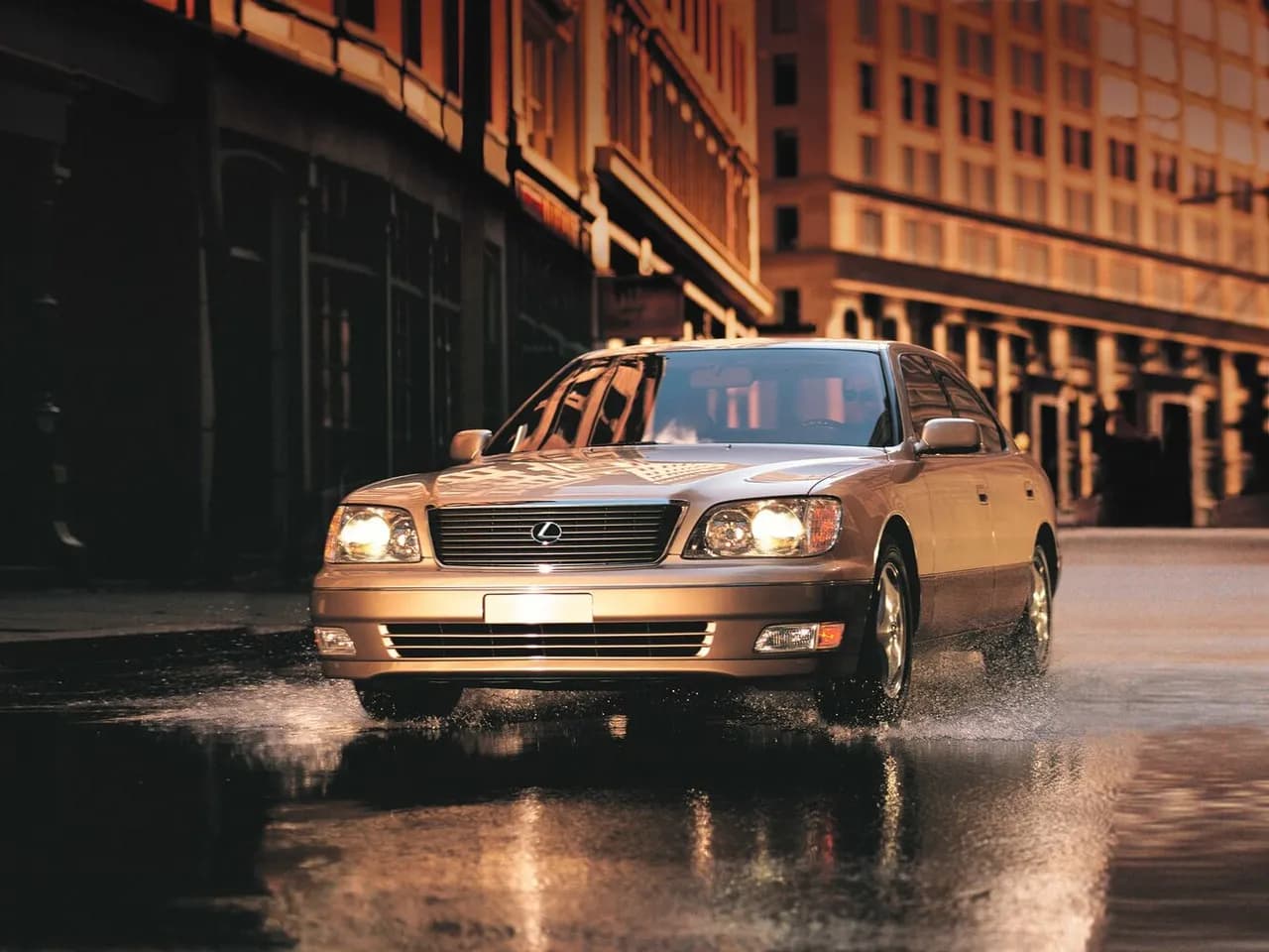 Lexus LS