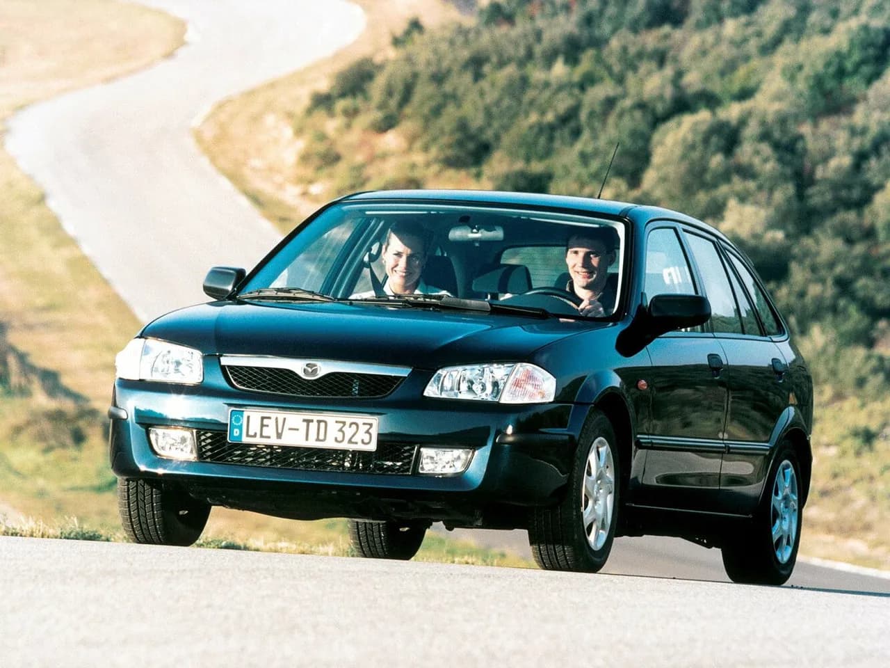 Mazda 323