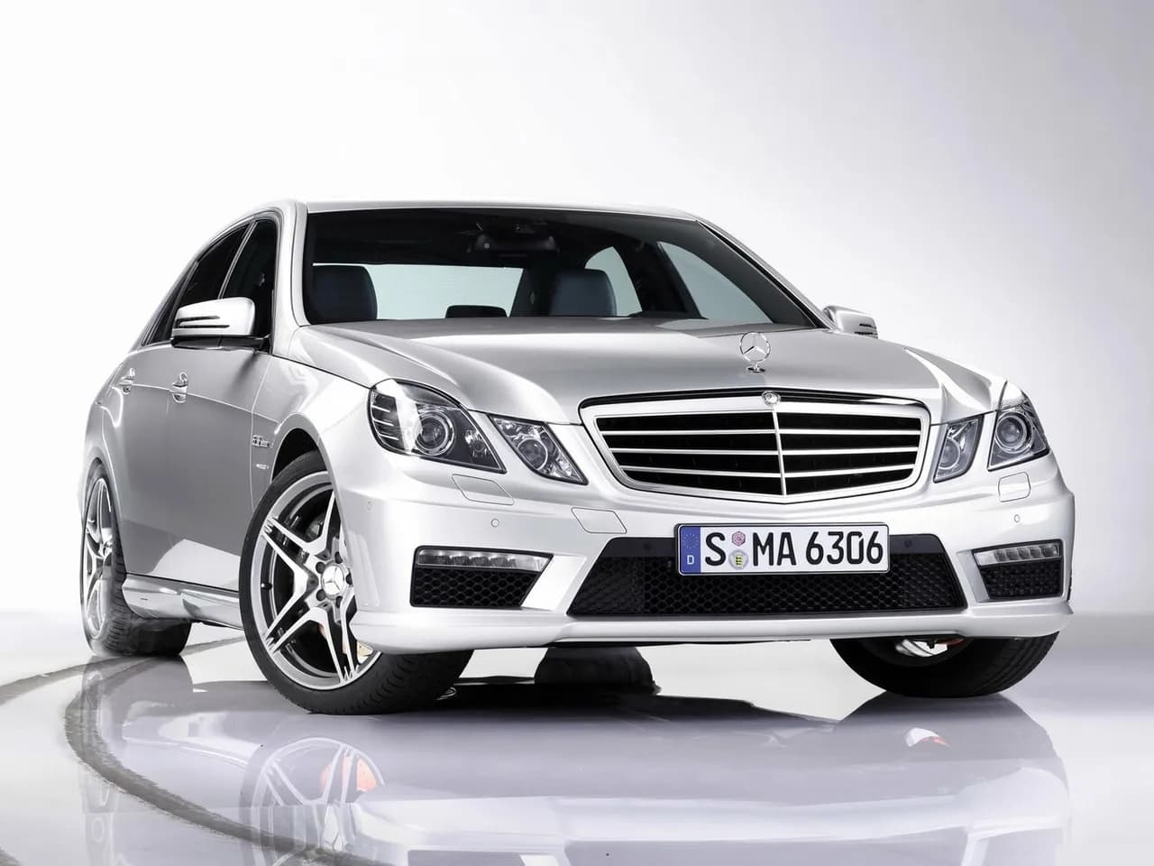 Mercedes-Benz E-Класс AMG