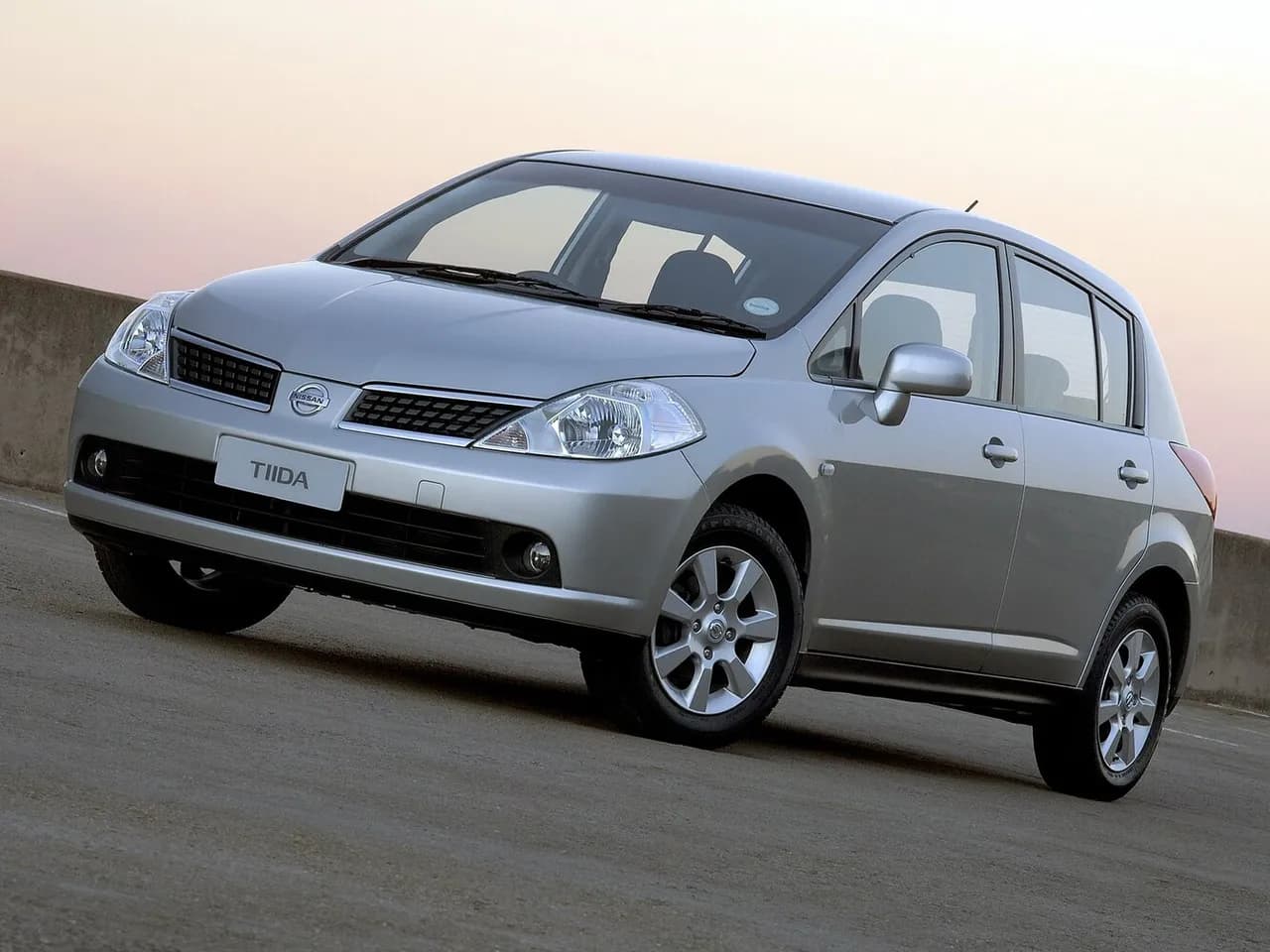 Nissan Tiida