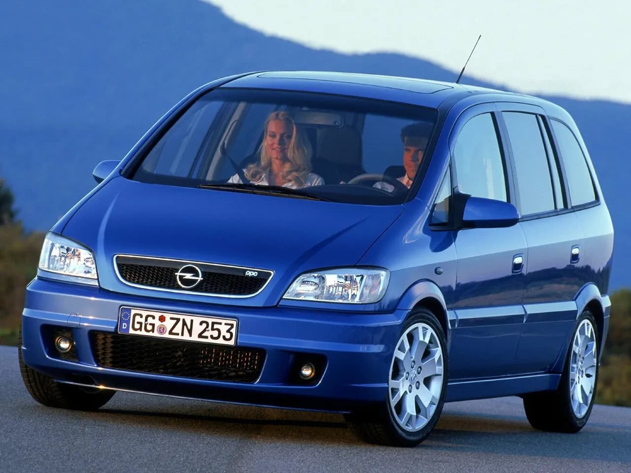 Opel Zafira OPC