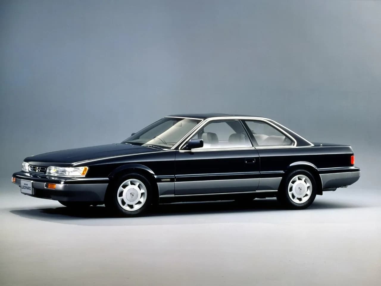 Nissan Leopard