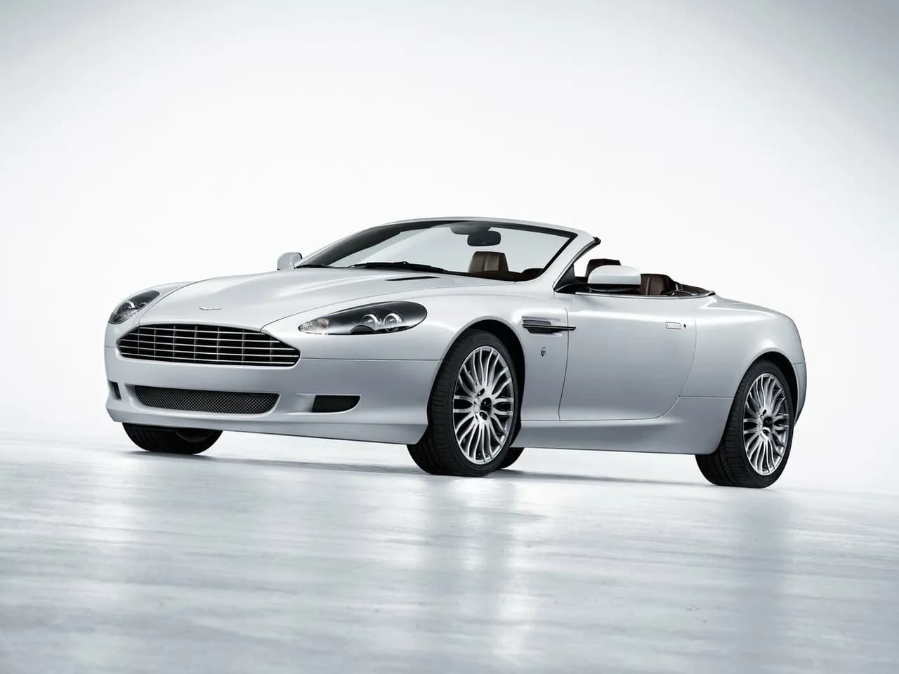 Aston Martin DB9