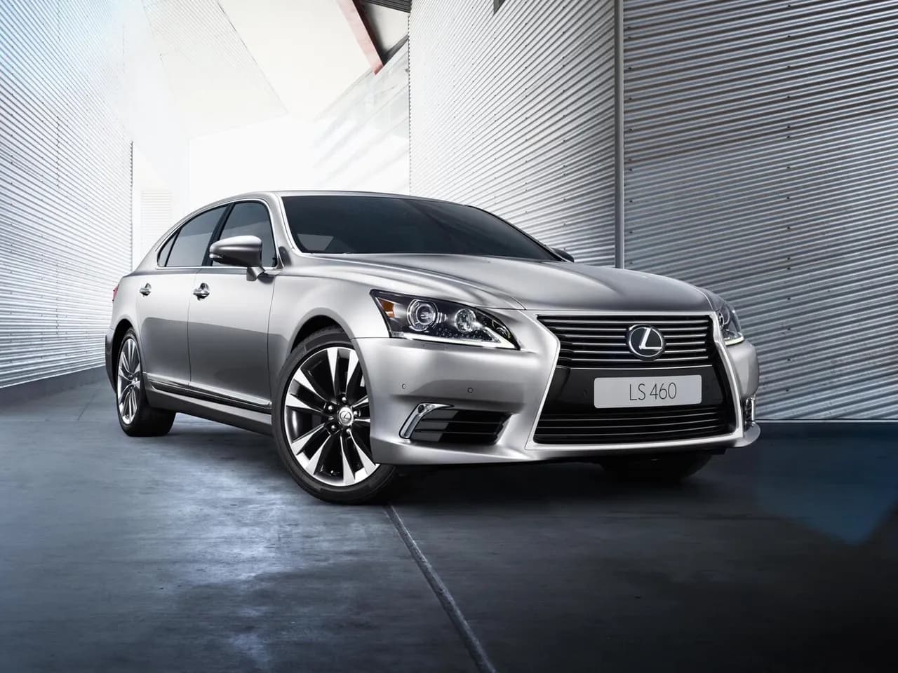 Lexus LS